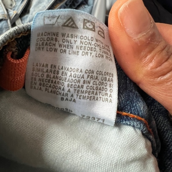 Wrangler relaxed seat & thigh blue jeans size 16R - Picture 7 of 9